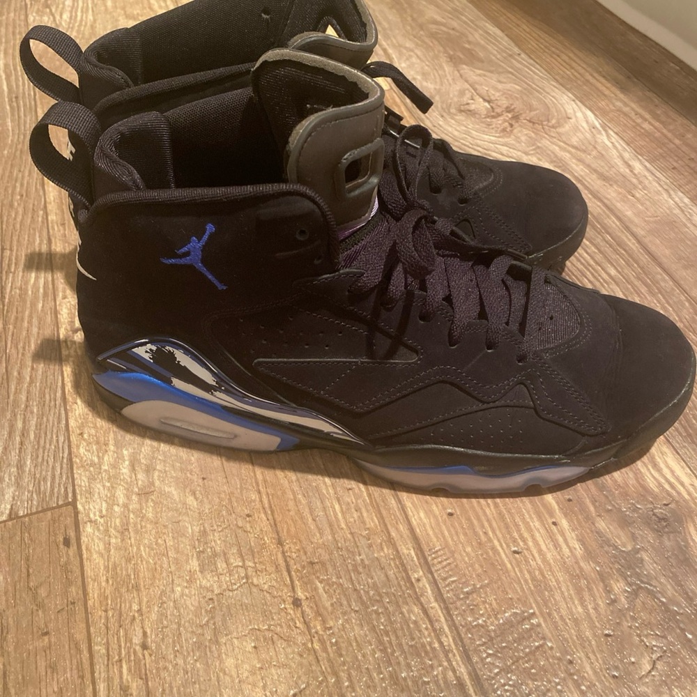 Nike Men's Black and Royal Blue Air Sneakers - Picture 3 of 7